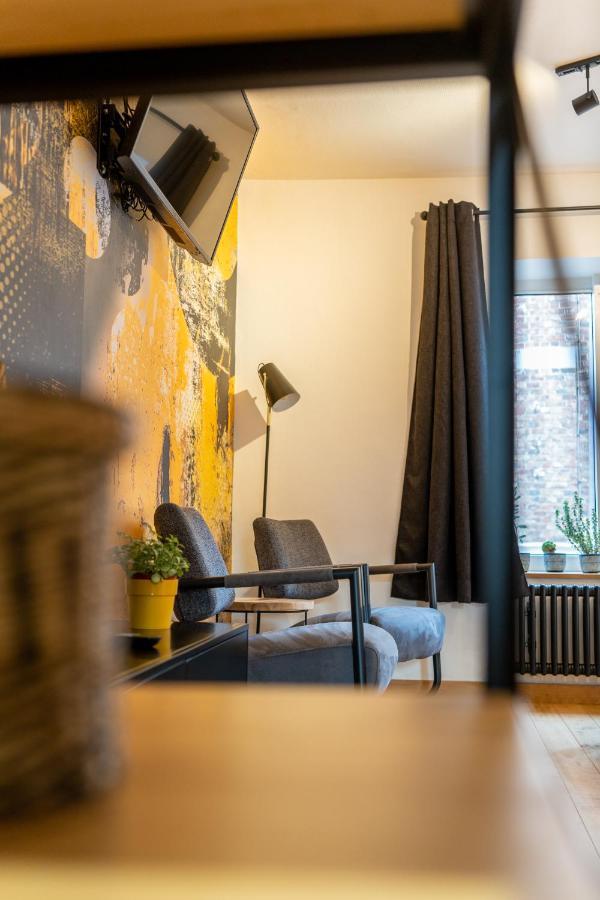 Ardenne Bnb Gite Urbain Avec Terrasse Marche-en-Famenne Εξωτερικό φωτογραφία