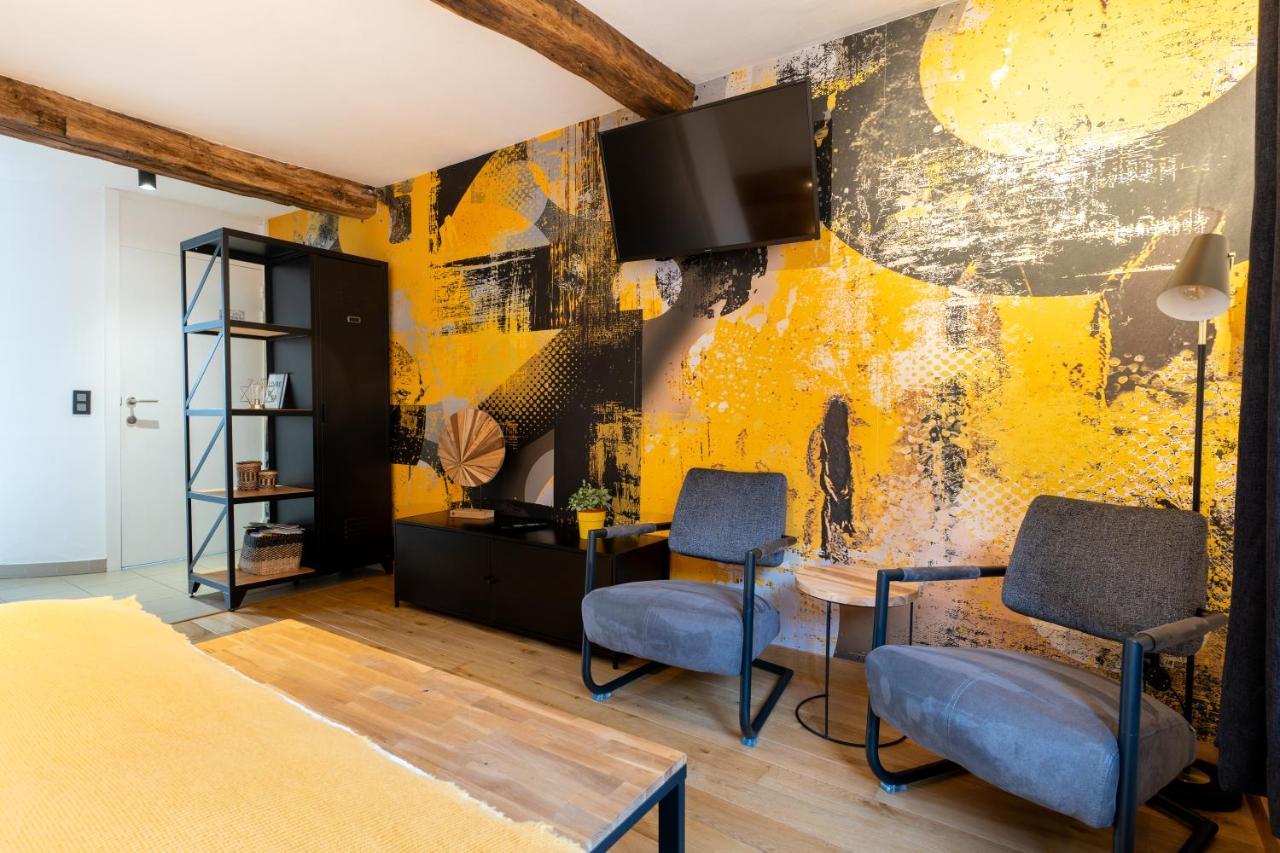 Ardenne Bnb Gite Urbain Avec Terrasse Marche-en-Famenne Εξωτερικό φωτογραφία