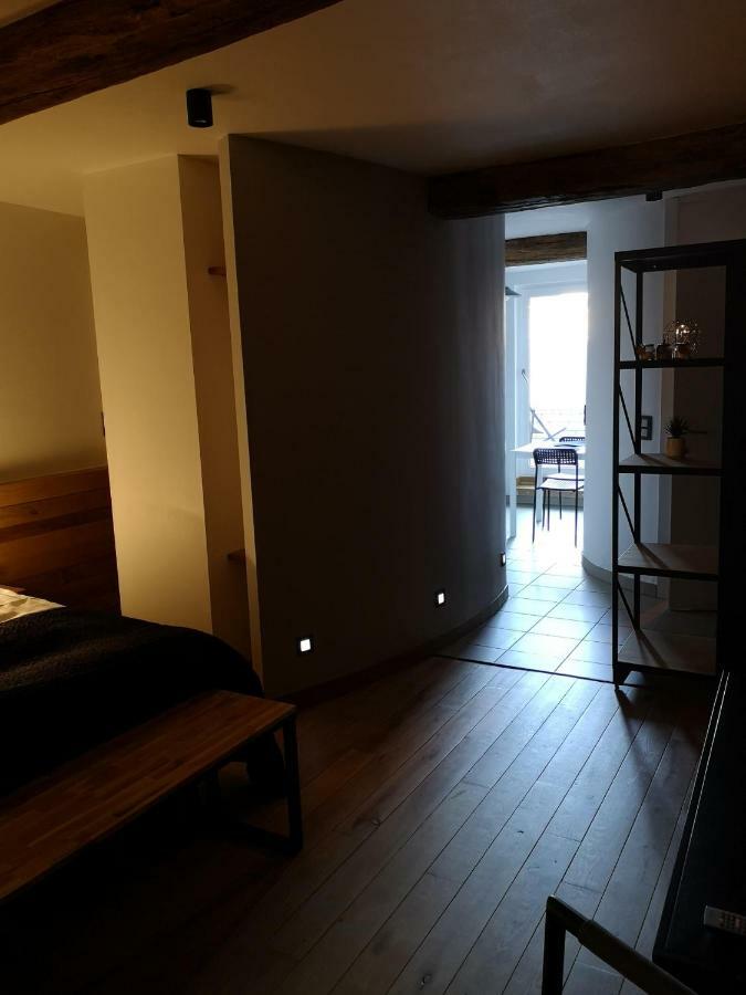 Ardenne Bnb Gite Urbain Avec Terrasse Marche-en-Famenne Εξωτερικό φωτογραφία